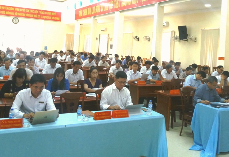 Huyện Ủy Krông Năng: Sơ kết tình hình thực hiện nhiệm vụ 6 tháng đầu năm 2018
